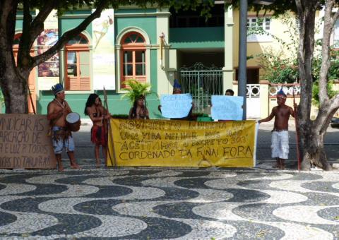 Indígenas protestaram no Largo São Sebastião